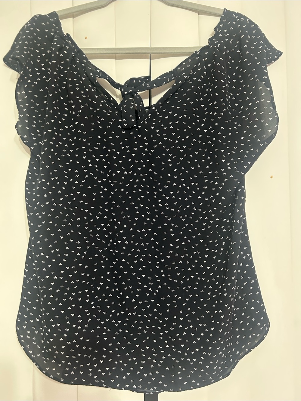 LC Lauren Conrad Black Micro Dot Tie-Back Flutter Sleeve Blouse